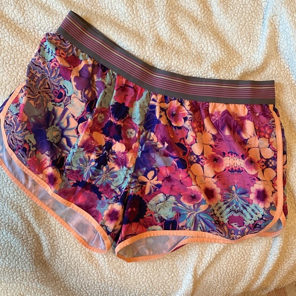 Everlast Pants - Everlast Floral Running Shorts